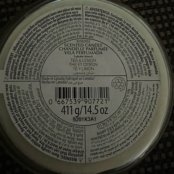 Bath & Body Works 14.5 oz 3 wick candle LONDON TEA & LEMON. HTF - Picture 3 of 3